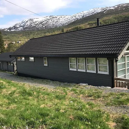 Modern Cabin - Perfect Base For Loen Og Geiranger Hébergement de vacances *