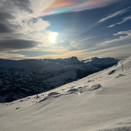 Semesterbostad In The Heart Of Nordfjord